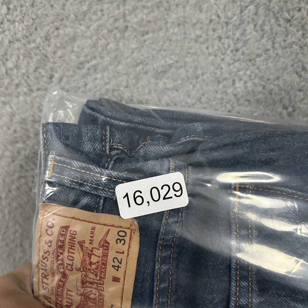 Levis Jeans Mens 42x30 Blue Denim 550 Relaxed Fit Tapered Cotton American Y2K